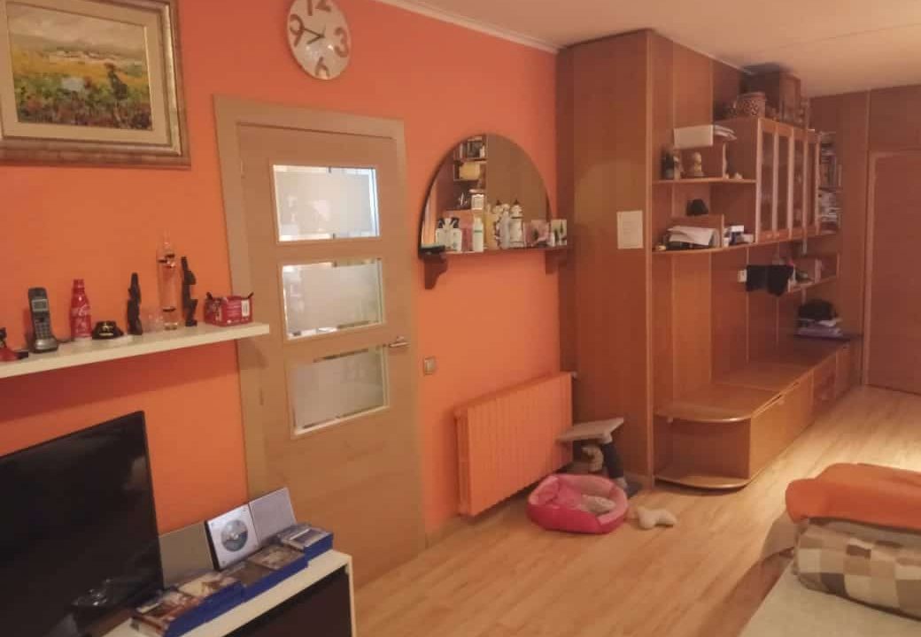 Pis 3 hb super lauredia Venta Versus andorra