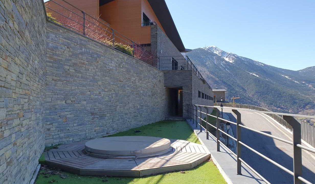 Venta espectacular chalet urbanitzacion Els oriosos Versusandorra