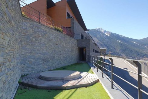 Venta espectacular chalet urbanitzacion Els oriosos Versusandorra