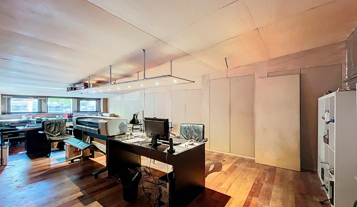 Casa con jardin Agudes park 16