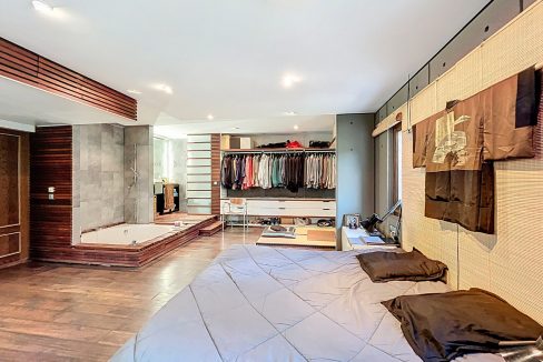 Casa con jardin Agudes park 6