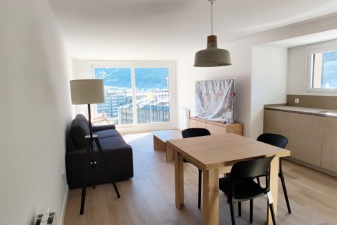 VERSUSANDORRA LLOGUER SALON6