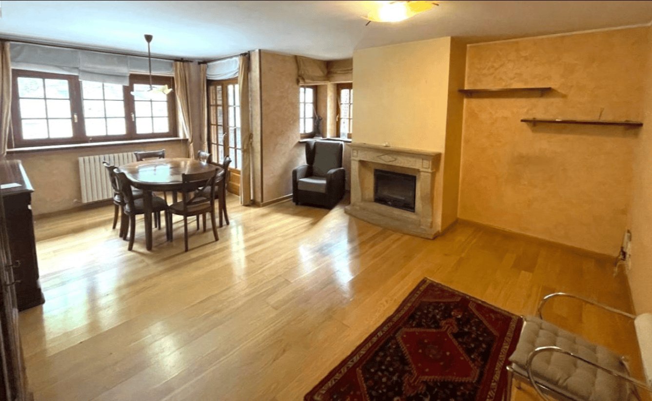Apartamento luminoso com vista para o vale e box duplo à venda em L'Aldosa de La Massana